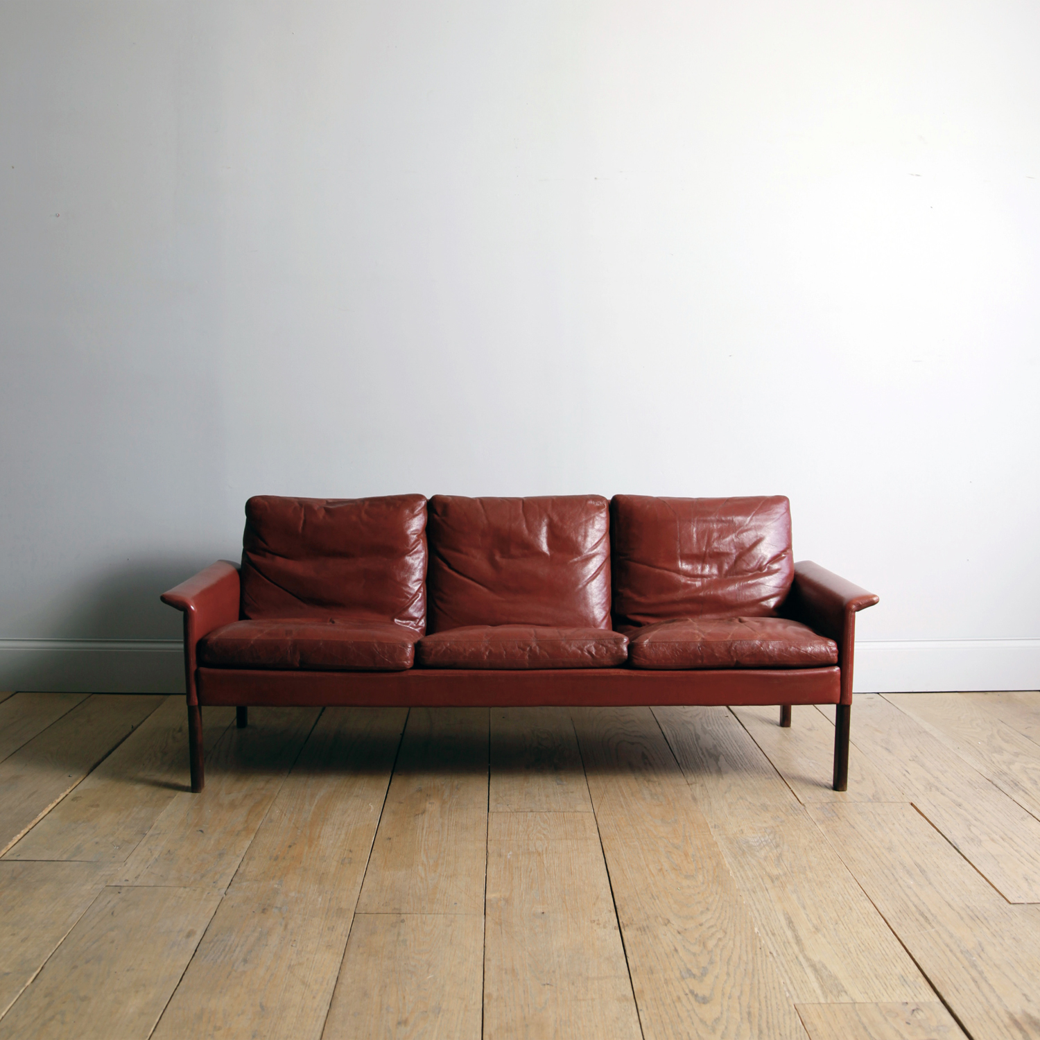 Hans Olsen Rosewood Sofa with Original Oxblood Leather, Model 500