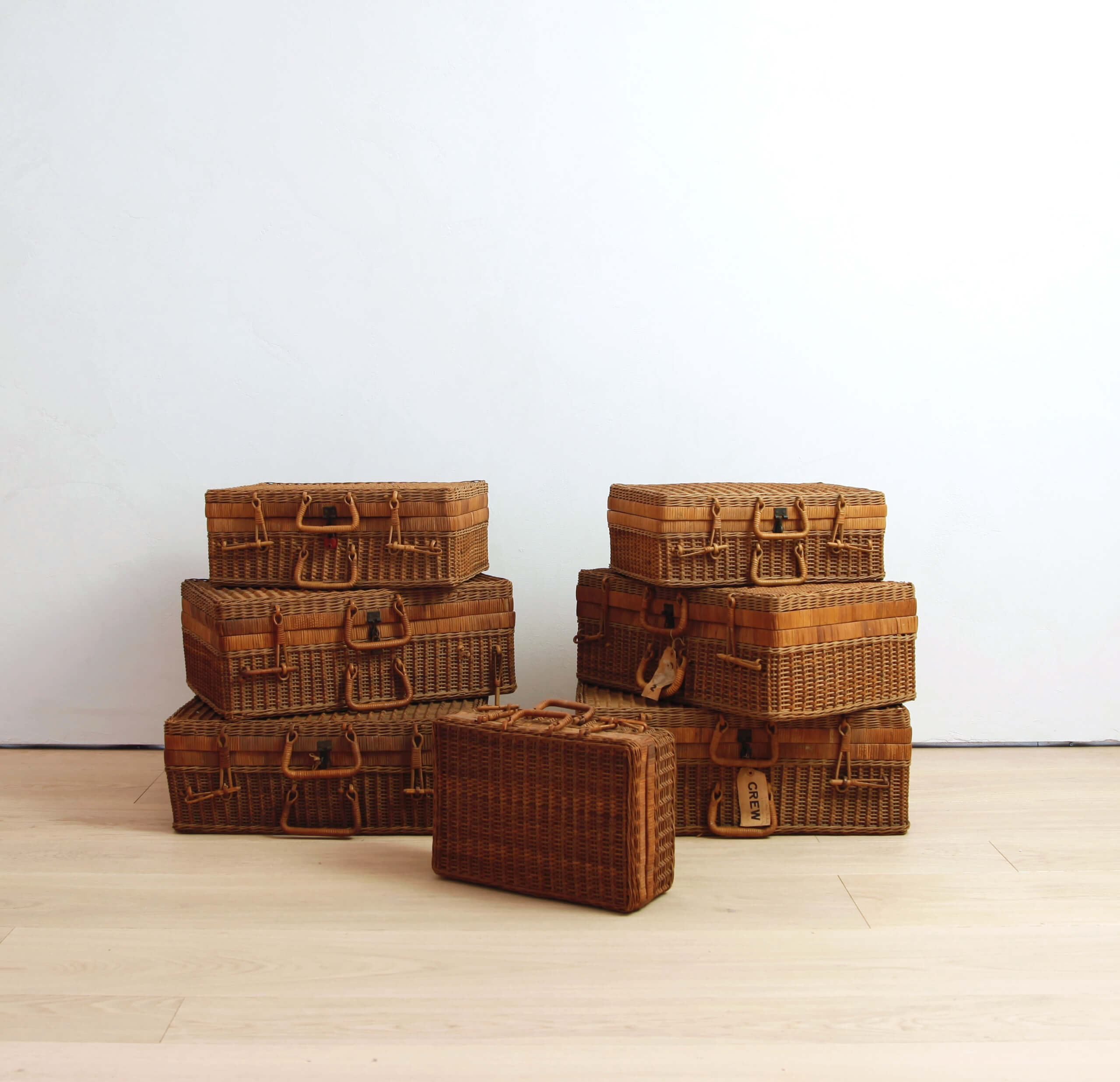 Wicker Traveling Cases