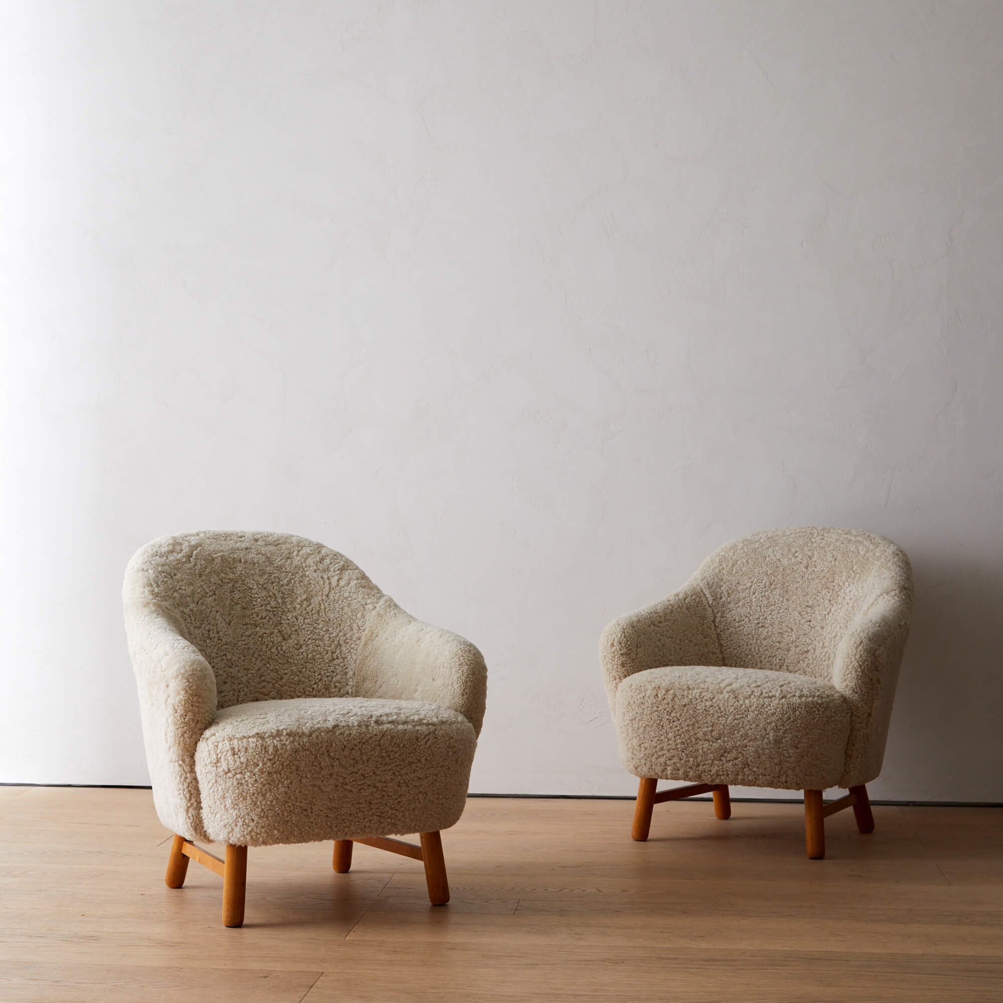 Pair of "Annukka" lounge chairs for Asko