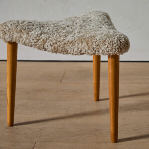 Triangular Stool in Curly Sheepskin