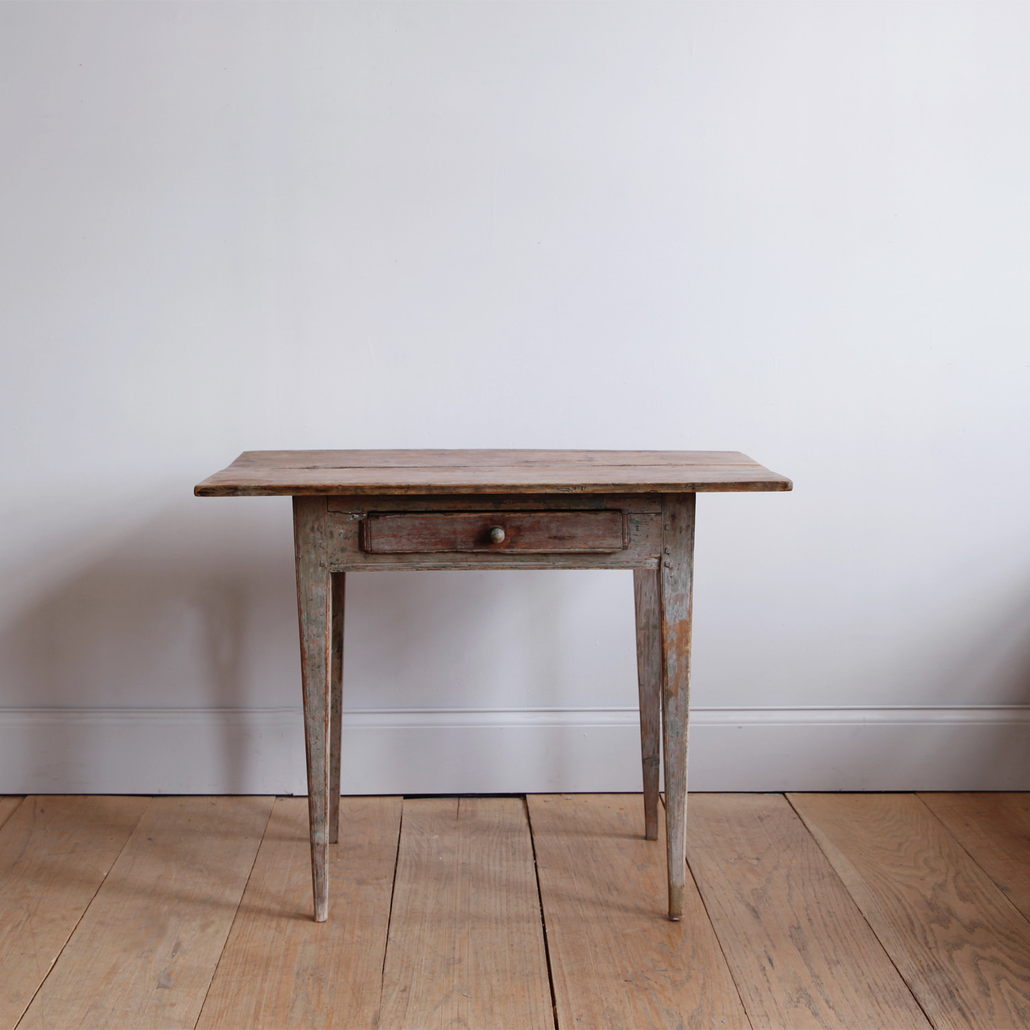 Gustavian Kitchen Table with Single Drawer