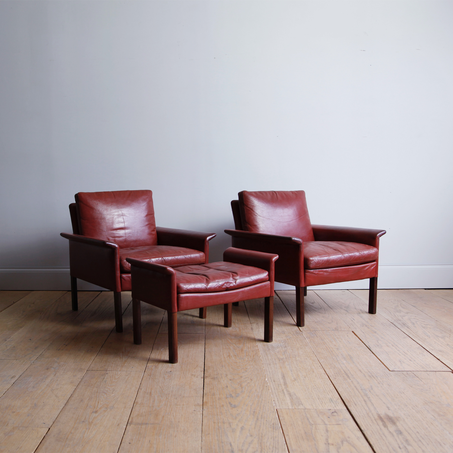 Hans Olsen Rosewood Armchairs and Ottoman in Original Oxblood Leather