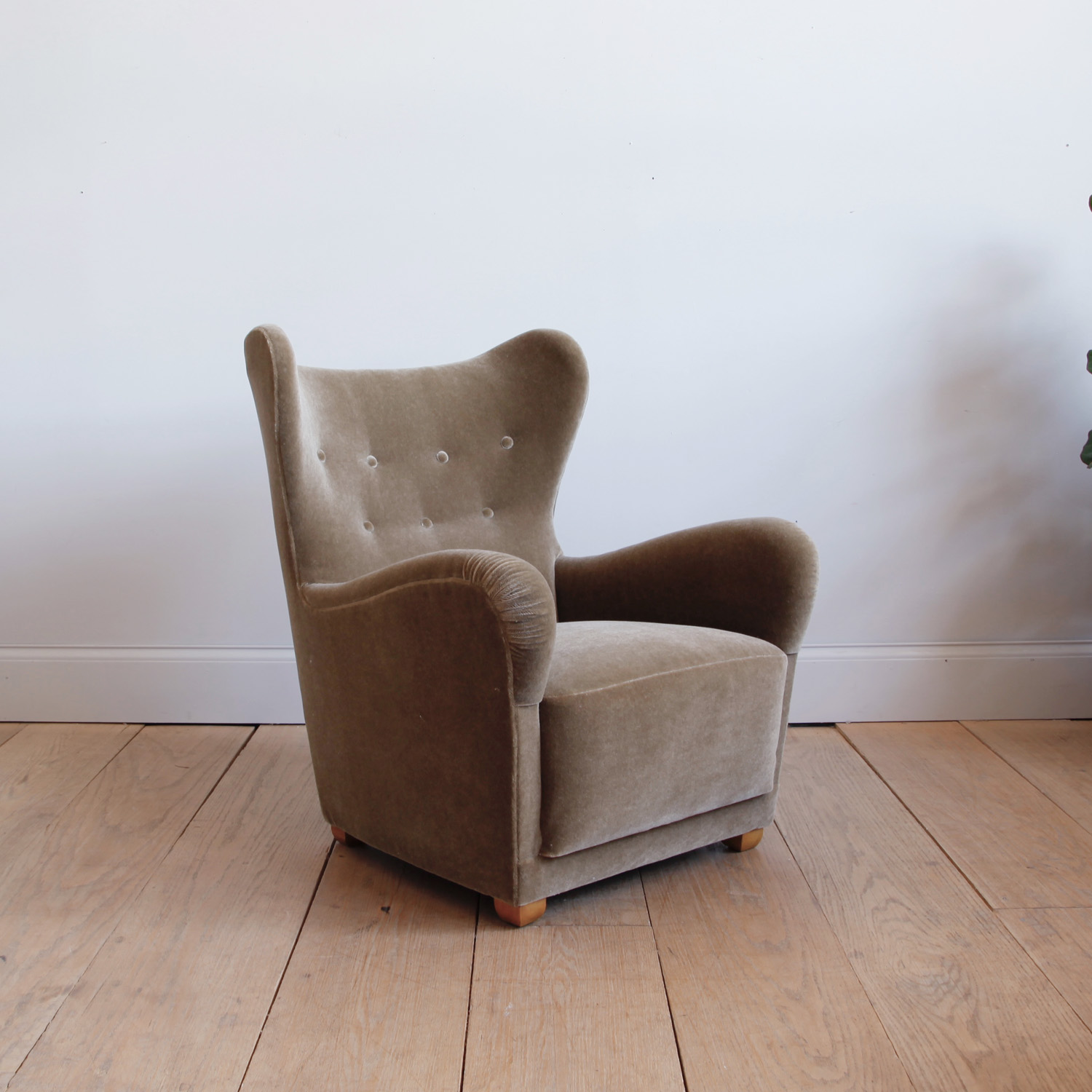 Swedish Moderne Mohair Wingback Chair attributed to Otto Schulz for Boet